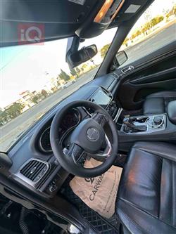 جیپ گراند شیرۆکی